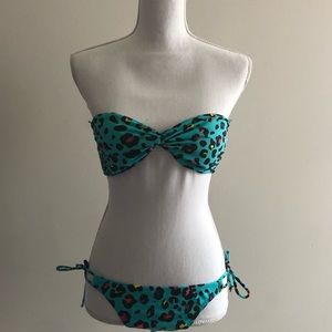 Strapless or halter convertible bandeau VS swim 👙